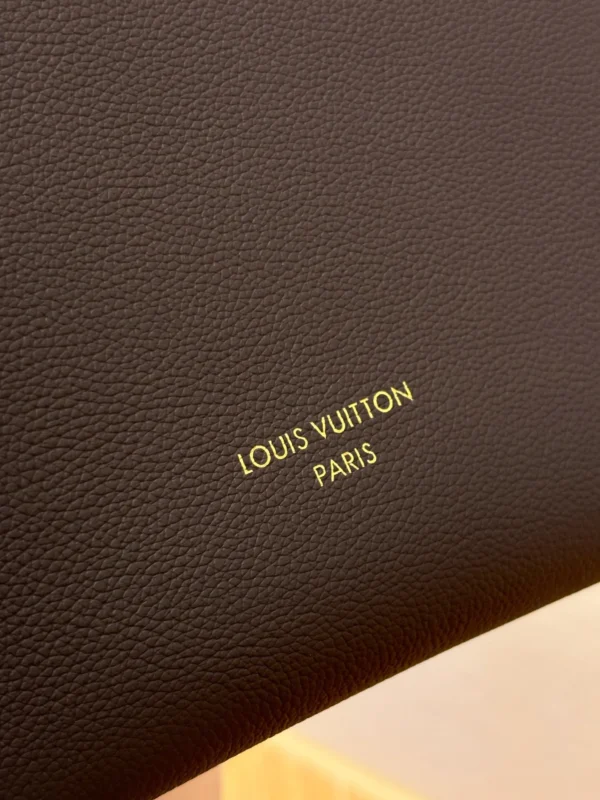 03ffee68-193b0ee0e572.webp Louis Vuitton Low Key Hobo MM 35cm/ 13.8in, Designer Handbags, Womens Purse, luxury bags