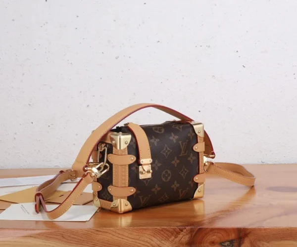 049561745b865bbc5eaabf65262cd8ff-69ac71d37d53.webp Louis Vuitton Side Trunk Pm Monogram – Women – Handbags Monogram M46815, Designer Handbags, Womens Purse, luxury bags