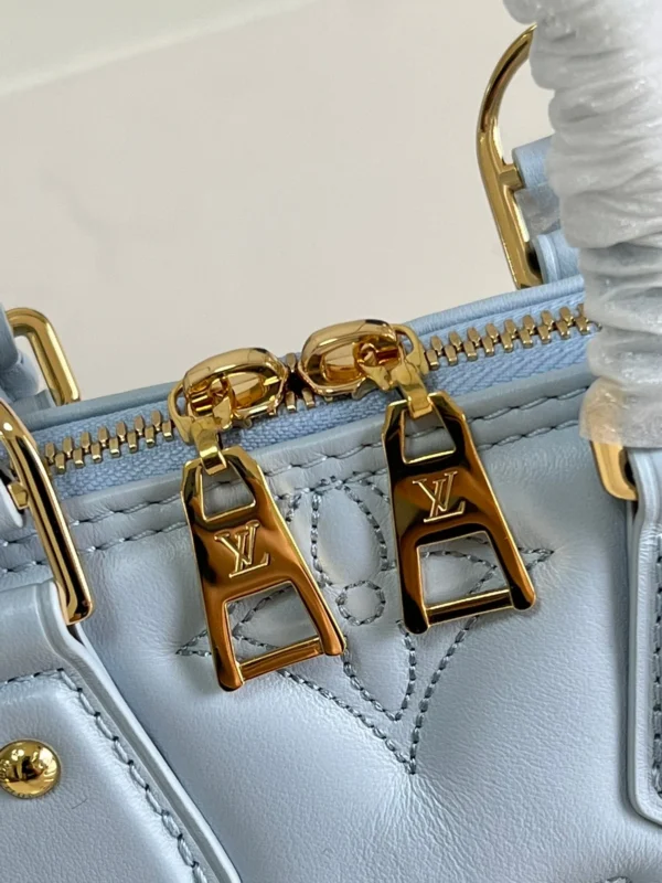 0fdd04d6-747c32e3dfb7.webp Louis Vuitton Alma Bb 24Cm Blue, Designer Handbags, Womens Purse, luxury bags