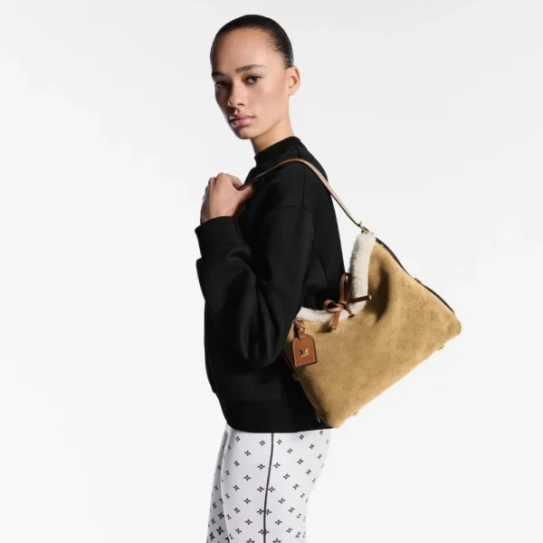 Louis Vuitton Carryall Pm M11843, Designer Handbags, Womens Purse, luxury bags