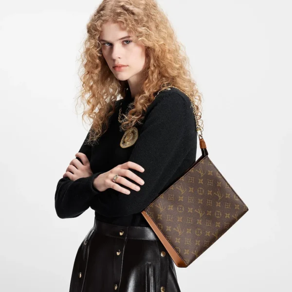 10002-340-71510ea923ac.webp Louis Vuitton Toiletry Pouch On Chain M81412 25cm/ 9.8in, Designer Handbags, Womens Purse, luxury bags