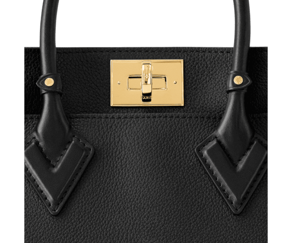 10002-40-a3baf0be91ef.png Louis Vuitton On My Side Pm 25cm M57728, Designer Handbags, Womens Purse, luxury bags