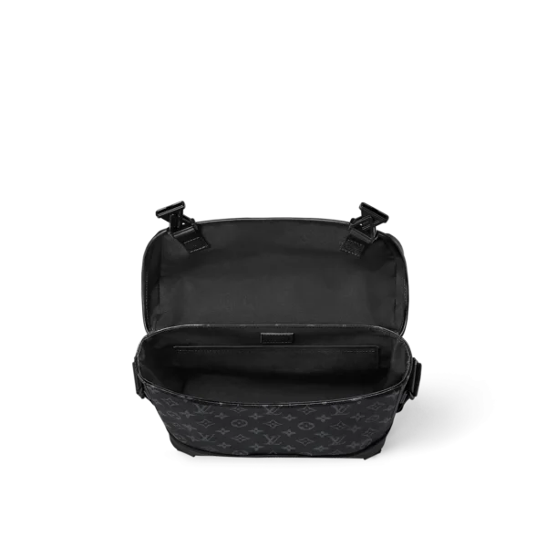 Louis Vuitton Messenger Voyager Pm M12517, Designer Handbags, luxury bags