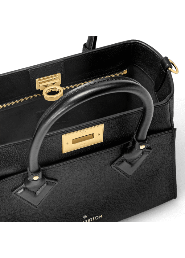 10003-40-6c70810ea484.png Louis Vuitton On My Side Pm 25cm M57728, Designer Handbags, Womens Purse, luxury bags