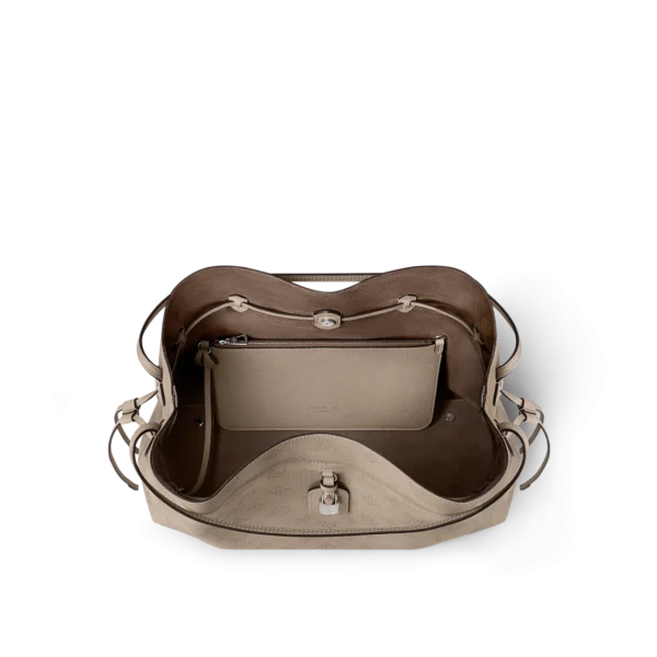 10003-77-6945c74a44bb.webp Louis Vuitton Boundless Mahina Leather – Handbags 43cm M13180, Designer Handbags, Womens Purse, luxury bags