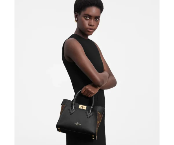 10007-29-77111f3e183a.webp Louis Vuitton On My Side Pm 25cm M57728, Designer Handbags, Womens Purse, luxury bags