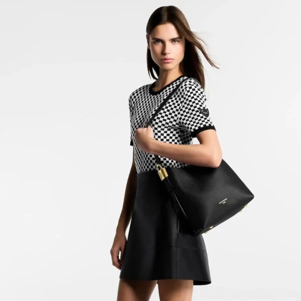 Louis Vuitton Low Key Hobo Pm 28cm M25352, Designer Handbags, Womens Purse, luxury bags