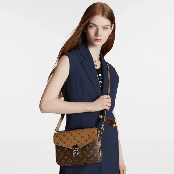 Louis Vuitton Pochette Mtis M44876, Designer Handbags, Womens Purse, luxury bags