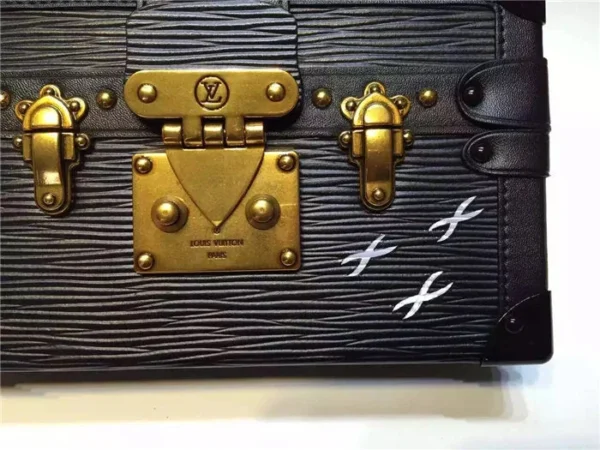 11alIC-f324a661643a.webp Louis Vuitton Petite Malle Black 20cm/7.9in, Designer Handbags, Womens Purse, luxury bags