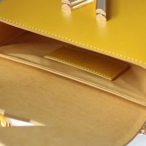 258-3-40aa2ecde2b3.webp Louis Vuitton Twist Mm Cowhide Leather Handbag Sunflower Yellow 23Cm, Designer Handbags, Womens Purse, luxury bags