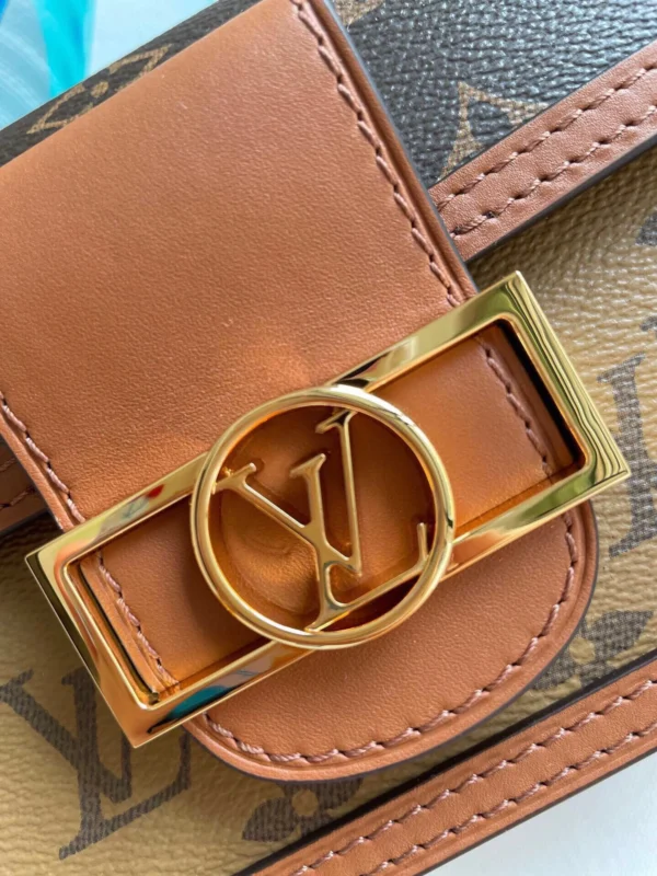 Louis Vuitton Dauphine East West, Designer Handbags, Womens Purse, luxury bags
