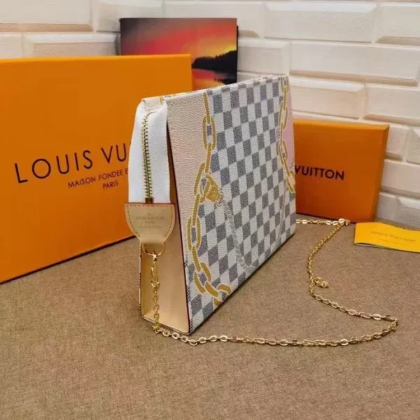 30eUERI-2aae7e60c722.webp Louis Vuitton Toiletry Pouch On Chain 25Cm Damier Azur N40469, Designer Handbags, Womens Purse, luxury bags