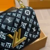319-2-1-4267e555ec46.webp Louis Vuitton Twist Mm Monogram Jacquard Black 23Cm, Designer Handbags, Womens Purse, luxury bags