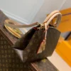 3_8edff5f0-9e65-4c1a-8982-aeb4d24e80d8-fe481c37b096.webp Louis Vuitton Petit Palais Tote 29Cm, Designer Handbags, Womens Purse, luxury bags