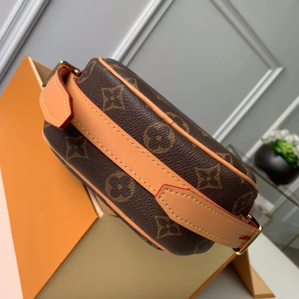 Louis Vuitton Boite Chapeau Souple Pm 18Cm, Designer Handbags, Womens Purse, luxury bags