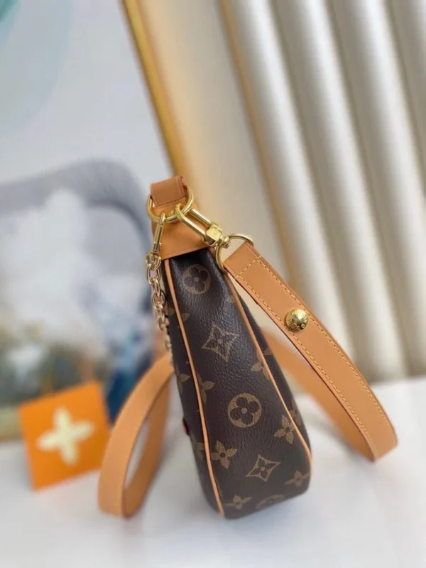 491c37ece039f8dd0b6772dd795123f2-d81b85e39963.webp Louis Vuitton Loop Bag Monogram Canvas M81098 23cm/9.1in, Designer Handbags, Womens Purse, luxury bags