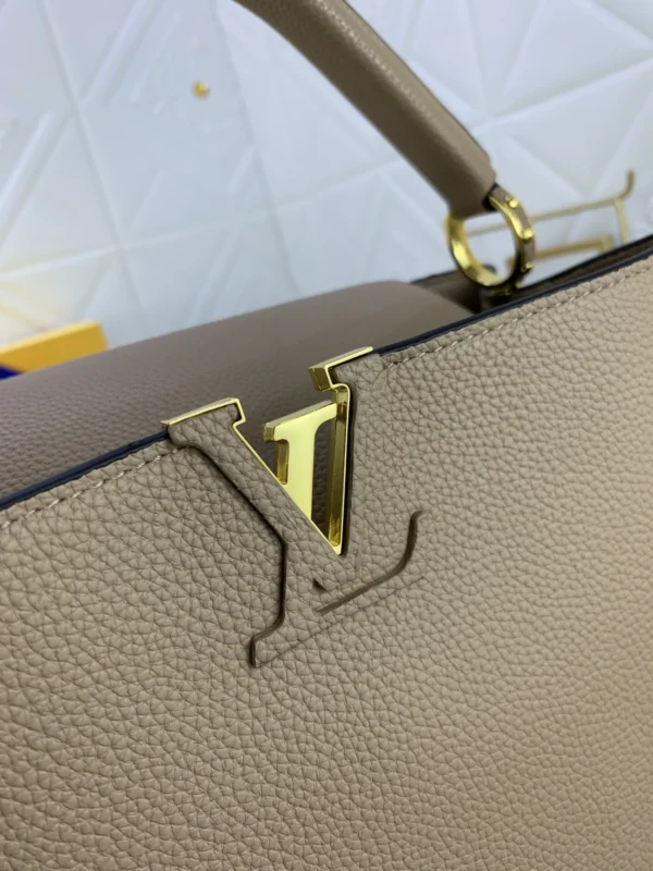 Louis Vuitton Capucines Mm Grey 31Cm M42253, Designer Handbags, Womens Purse, luxury bags