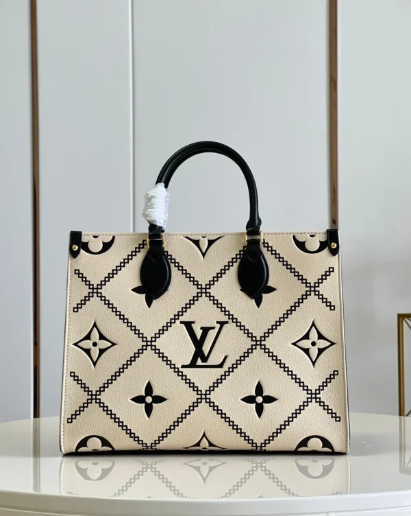 4f5bf983-b554ca1a2167.webp Louis Vuitton Onthego MM Tote Monogram Cream Beige Black 35cm, Designer Handbags, Womens Purse, luxury bags
