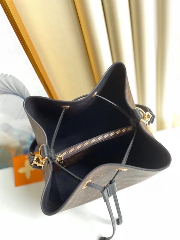 Louis Vuitton Luxury Monogram Canvas And Leather Handbag Neonoe Black M44020, Designer Handbags, Womens Purse, luxury bags