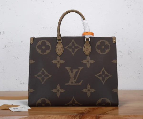 667edc560b66cd81b67612e18bddbdce-e5e97b07d618.webp Louis Vuitton Onthego Gm Monogram Giant Canvas, Brown Monogram M45320 41cm, Designer Handbags, Womens Purse, luxury bags