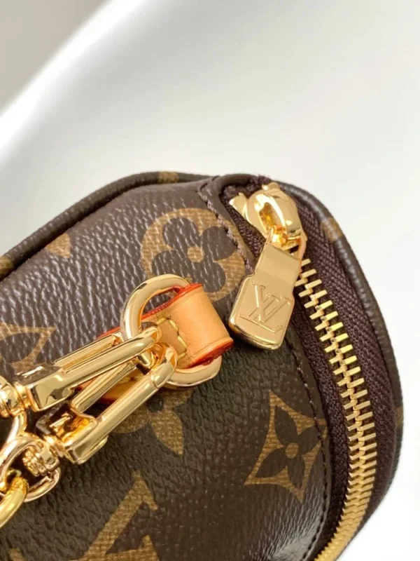 68dc77b80285bd8172e2d0b63362a066-20130771c30c.webp Louis Vuitton Mini Bumbag Lv Monogram Small Fanny Pack Monogram 17cm M82335, Designer Handbags, Womens Purse, luxury bags