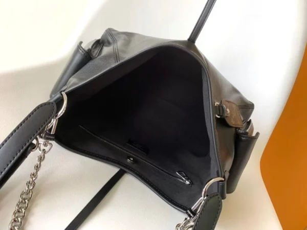 68e7704cc7f8addf508040c08626fd70-df226ad2d5a2.webp Louis Vuitton Carryall Cargo Pm H33 – Women – Handbags, Designer Handbags, Womens Purse, luxury bags