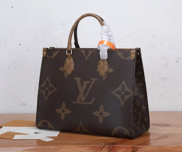 72eb2536934907a21b2eee049860109e-a7781e1faf6e.webp Louis Vuitton On The Go MM Monogram Medium Tote Bag Brown M45321 35cm, Designer Handbags, Womens Purse, luxury bags