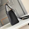 74dcc33c7a36731329bccdccec16d73b-9cf03873062a.webp Louis Vuitton Sac Main On The Go Pm Noir Beige M45659 25cm, Designer Handbags, Womens Purse, luxury bags