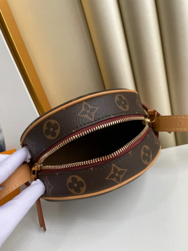 Louis Vuitton Boite Chapeau Souple Pm 18Cm, Designer Handbags, Womens Purse, luxury bags