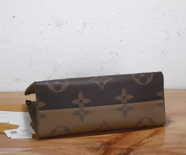 76e6e2087668b1b6c4bb77ec93ea0844-a0b1c77588a7.webp Louis Vuitton Onthego Gm Monogram Giant Canvas, Brown Monogram M45320 41cm, Designer Handbags, Womens Purse, luxury bags