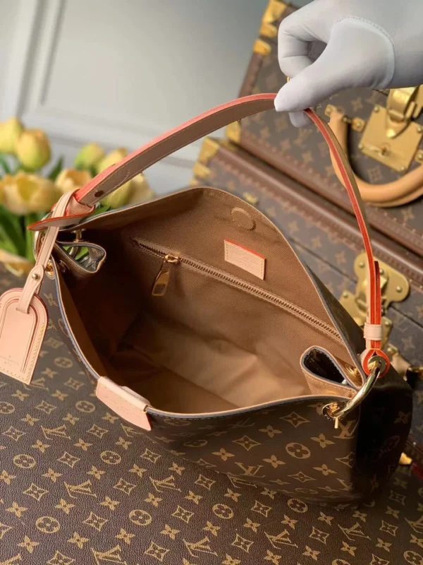 7_7086416e-3612-4d10-af85-ae11cdefc668-f44ca7450767.webp Louis Vuitton Graceful Mm 41Cm, Designer Handbags, Womens Purse, luxury bags