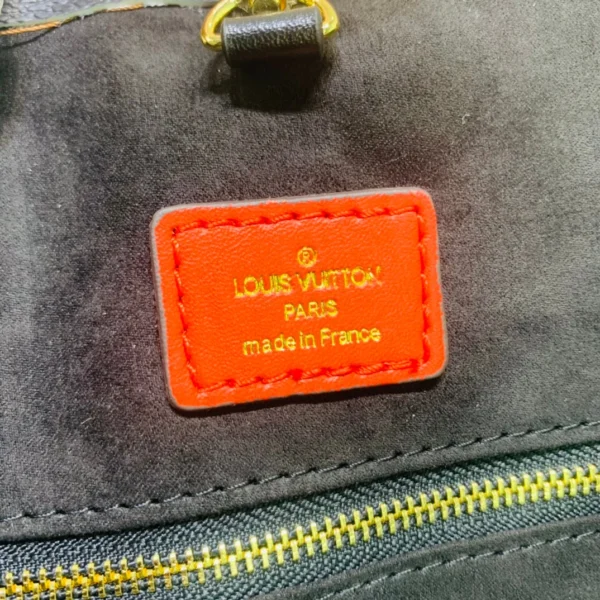 7b74b52f-3ecc8a63c492.webp Louis Vuitton LV Crafty Onthego GM M45372 41cm, Designer Handbags, Womens Purse, luxury bags