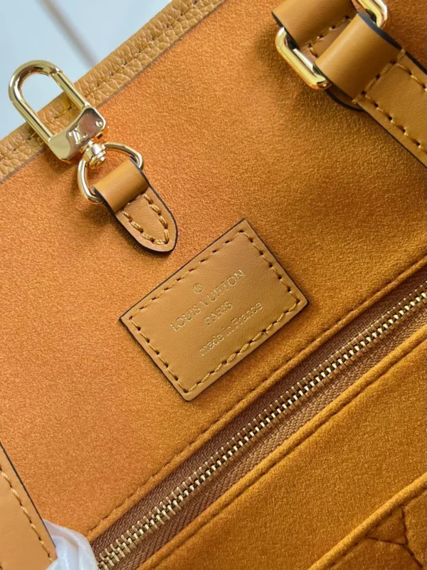 915c30a8-d5c0e439c0d5.webp Louis Vuitton Onthego MM Tote Monogram Arizona ‘Brown Crme Beige’ 35cm, Designer Handbags, Womens Purse, luxury bags