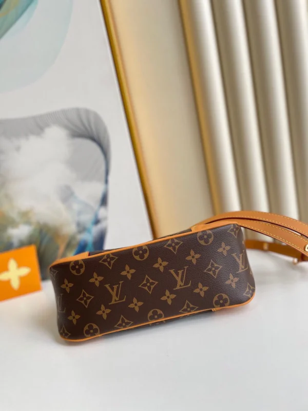 9df34cd9a4f138a99eaa5c6eed50bb0e-926b6733f944.webp Louis Vuitton Lv Boulogne Monogram Canvas Beige M45832 29cm/ 11.8in, Designer Handbags, Womens Purse, luxury bags