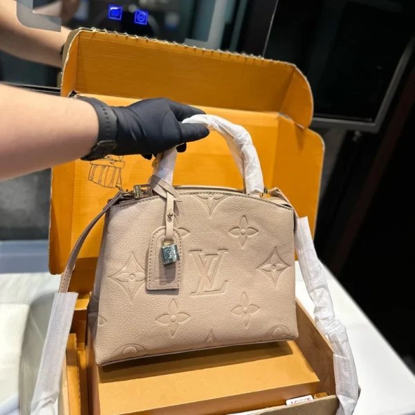 CNBB1-1-3-1-527b263c3677.webp Louis Vuitton Grand Palais Bag Tourterelle Gray 35Cm M45833, Designer Handbags, Womens Purse, luxury bags