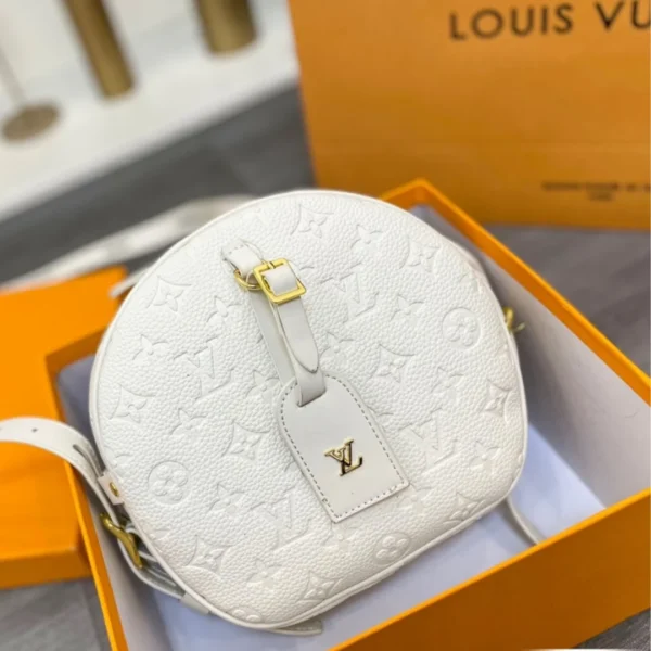 GCSS1-16-2-e7adba6f9b81.webp Louis Vuitton Boite Chapeau Souple Mm White 20Cm M45276, Designer Handbags, Womens Purse, luxury bags