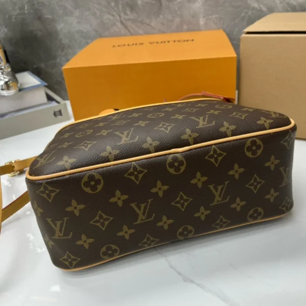 GCSS3-43-1-1b41b9cce98e.webp Louis Vuitton Monogram Deauville Boston Brown 28Cm M42228, Designer Handbags, Womens Purse, luxury bags