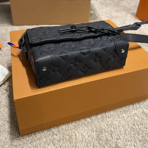 GCSS4-50-1-a893faab2eff.webp Louis Vuitton Steamer Wearable Wallet Monogram Taurillon Black 17Cm M81746, Designer Handbags, Womens Purse, luxury bags