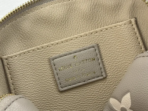 L2-27dd3af33a44.webp Louis Vuitton Cosmetic Pouch Pm Creme 17Cm M45951, Designer Handbags, Womens Purse, luxury bags