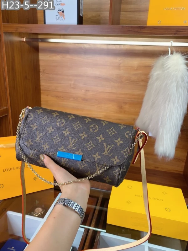 LBL04-9-9526d9c2ba4c.webp Louis Vuitton Favorite Mm Chain Shoulder Bag 24Cm, Designer Handbags, Womens Purse, luxury bags