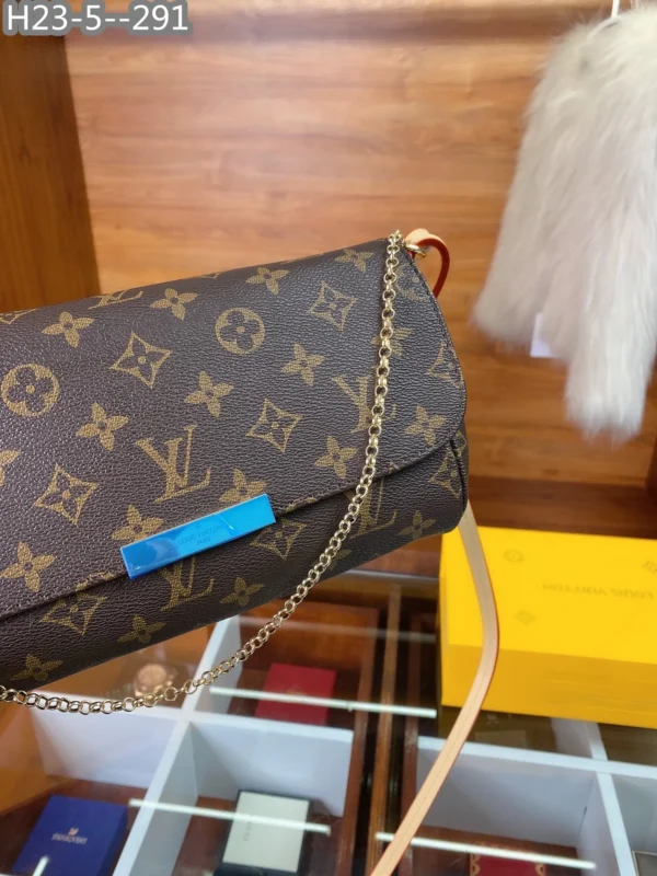 LBL08-10-cd279cf022be.webp Louis Vuitton Favorite Mm Chain Shoulder Bag 24Cm, Designer Handbags, Womens Purse, luxury bags