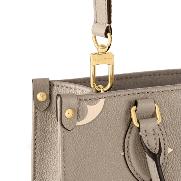 LV-2025-05-16T115150.848-66eee99df2c5.webp Louis Vuitton LV OnTheGo East West M46653 Beige 25cm, Designer Handbags, Womens Purse, luxury bags