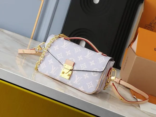 Louis Vuitton Pochette M Tis East West Coated Canvas Trianon Purple Gray 21Cm M12429, Designer Handbags, Womens Purse, luxury bags