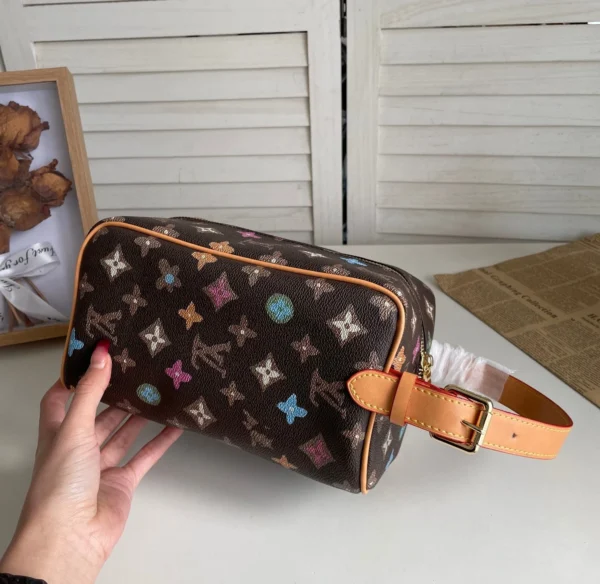 Louis Vuitton Locker Dopp Kit Monogram Craggy Chocolate 28Cm M47069, Designer Handbags, Womens Purse, luxury bags