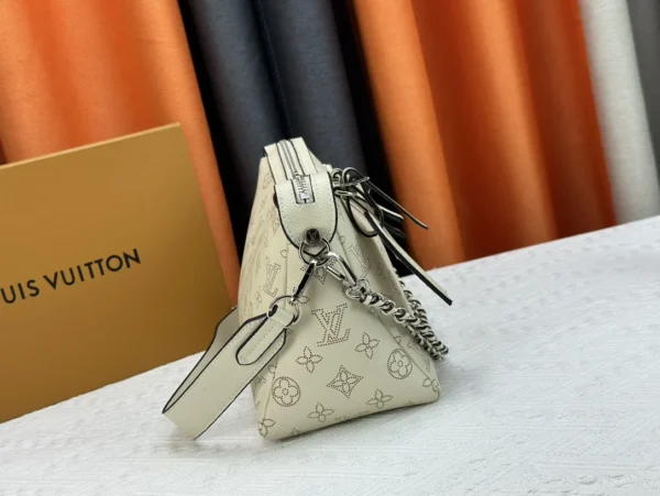 Louis Vuitton Hand It All Pm Creme 29Cm M24114, Designer Handbags, Womens Purse, luxury bags