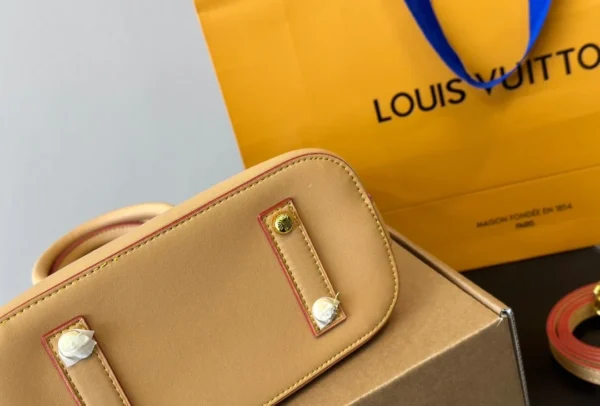 LV7-1-1-bde19a38238c.webp Louis Vuitton Alma Bb Damier Canvas Peach 23Cm N40516, Designer Handbags, Womens Purse, luxury bags