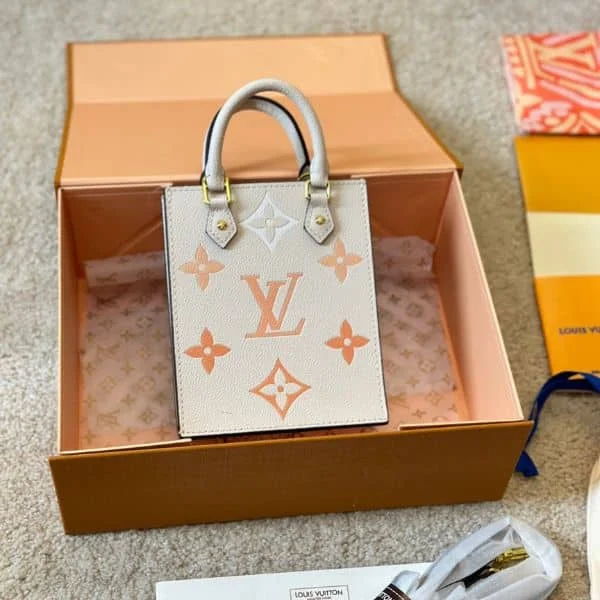 Louis Vuitton Petit Sac Plat Monogram White 17Cm, Designer Handbags, Womens Purse, luxury bags