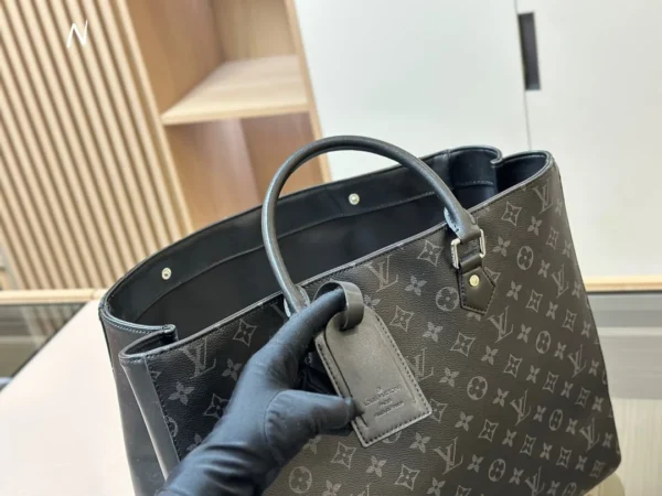 Louis Vuitton Monogram Eclipse Grand Sac Tote Black 33Cm, Designer Handbags, Womens Purse, luxury bags