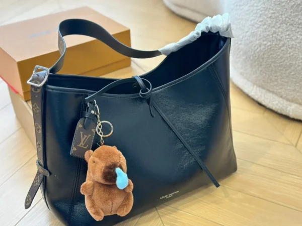 Louis Vuitton Carryall Dark Mm Black 39Cm M25143, Designer Handbags, Womens Purse, luxury bags