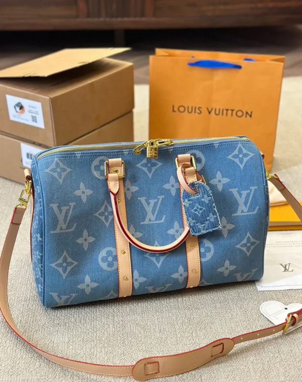 LVB2-6-0b2c4a546305.webp Louis Vuitton Keepall Bandouli Re Denim Blue 40Cm M24315, Designer Handbags, Womens Purse, luxury bags
